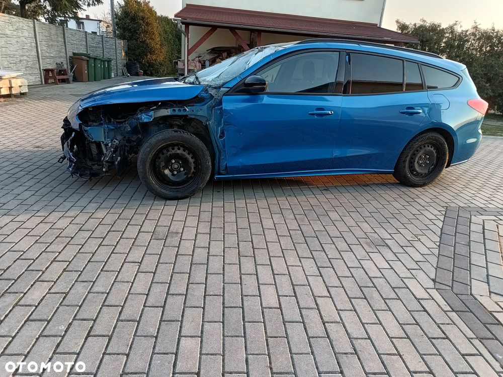 Ford Focus 1.5 EcoBoost STart-Stopp-System ST-LINE - 2