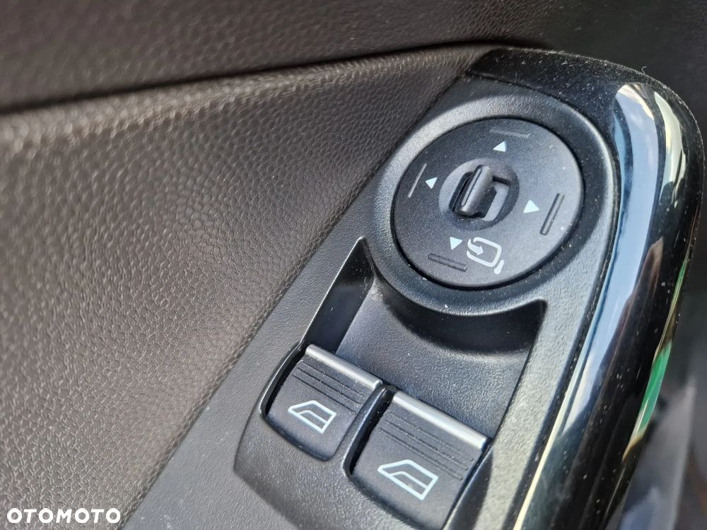 Ford Fiesta 1.6 TDCi Titanium - 10