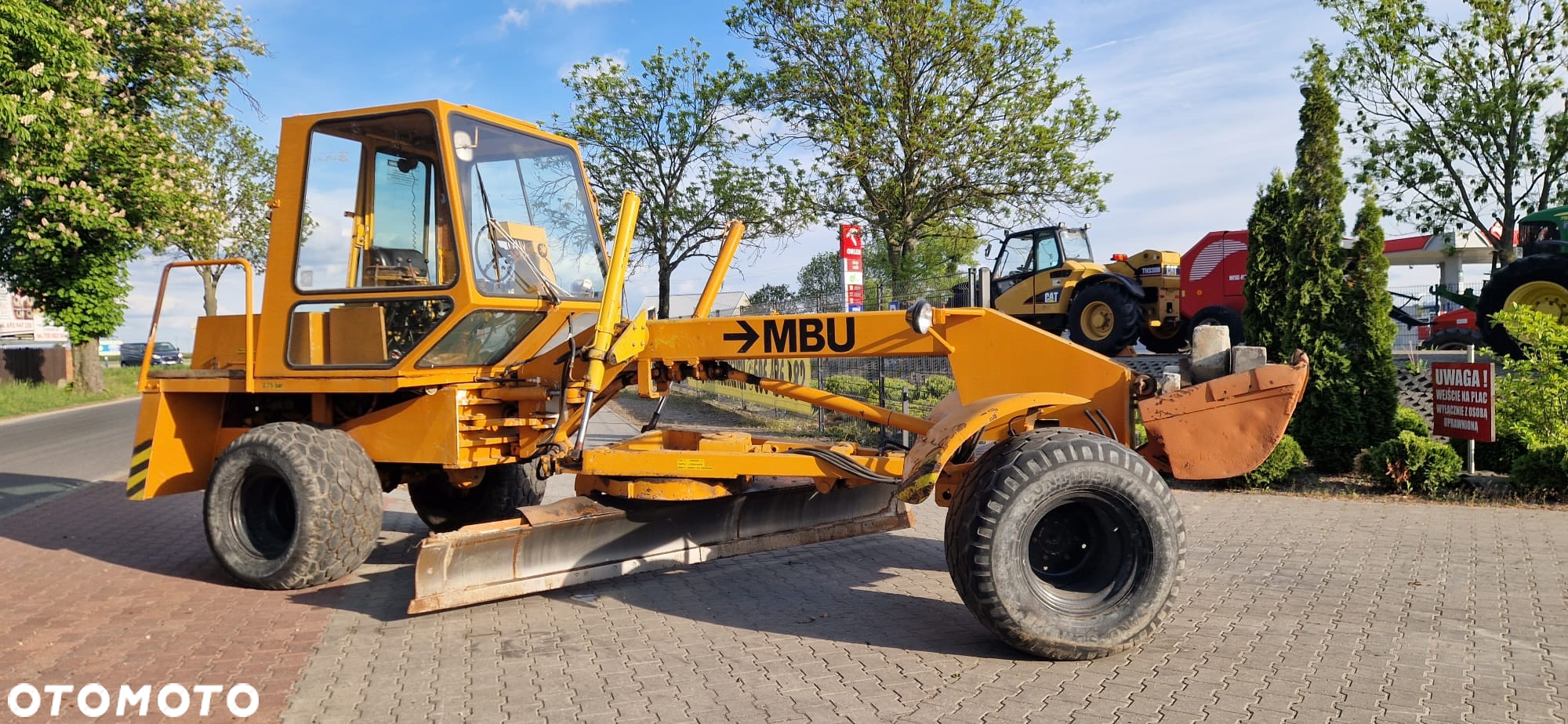 Caterpillar MBU G6 Równiarka drogowa Spych Ładowarka - 4