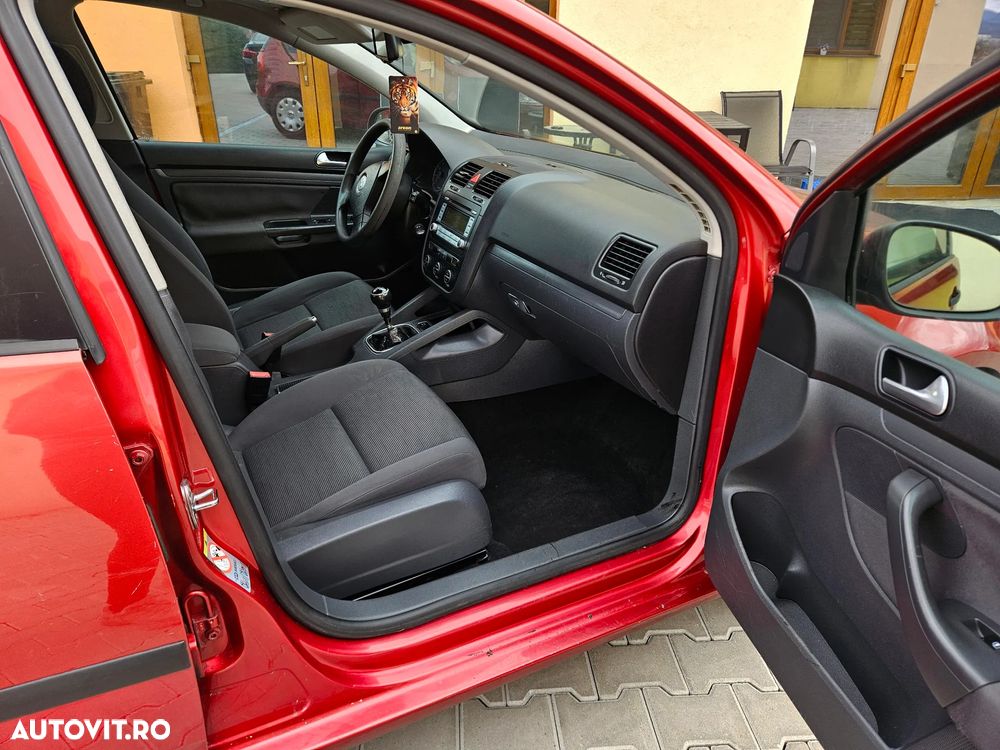 Volkswagen Golf 1.6 Comfortline - 4