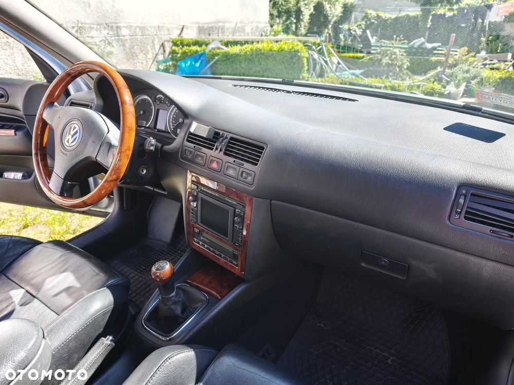 Volkswagen Bora Variant 1.9 TDI - 12