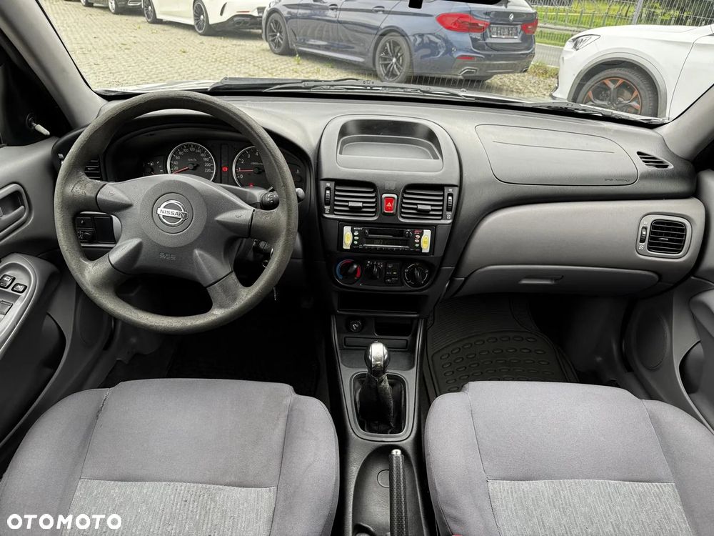 Nissan Almera - 14
