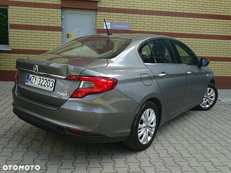 Fiat Tipo 1.4 T-Jet 16v Lounge EU6d - 4