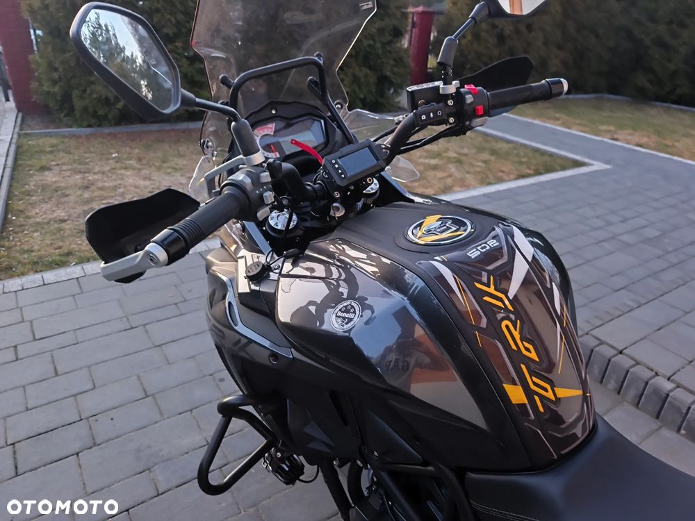 Benelli TRK 502X - 21