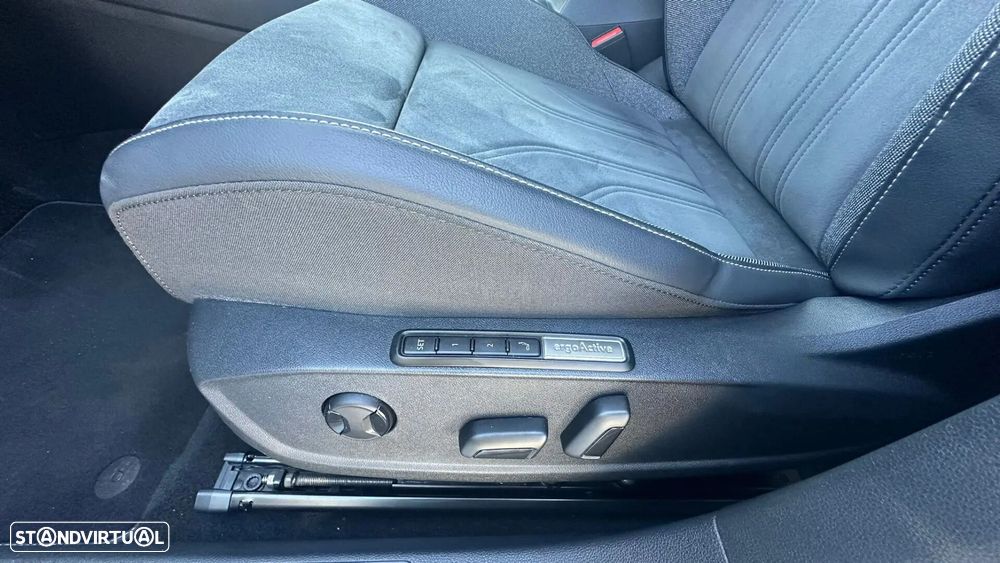 VW Golf 1.5 TSI e-Hybrid GTE DSG Versão Fiscal - 17