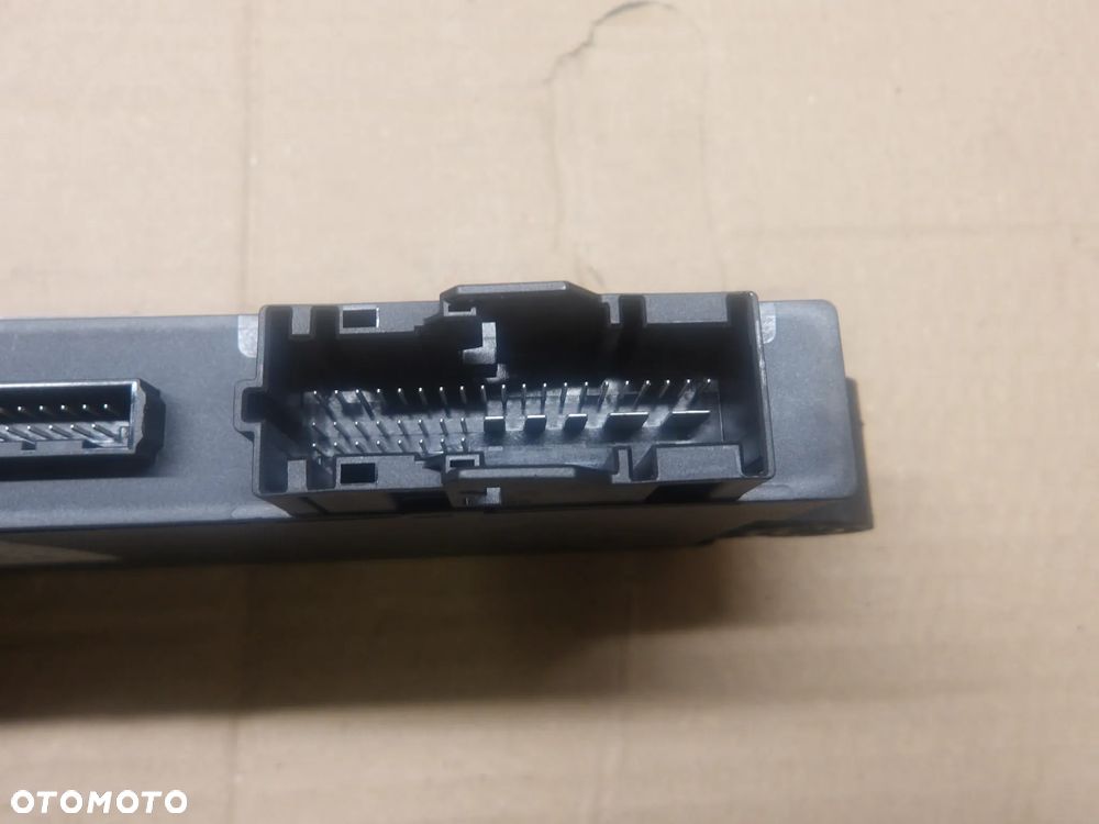 BMW E91 KOMBI 2.0D MODUŁ KOMFORTU CAS 6943830 - 5