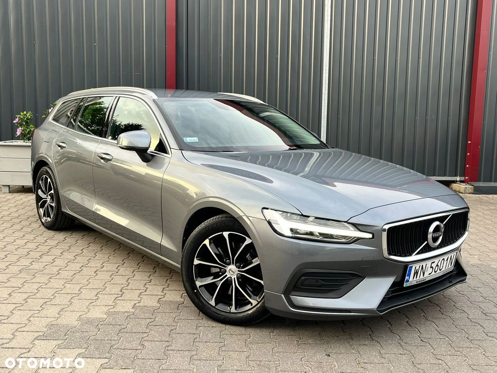 Volvo V60 D4 Momentum Pro - 2