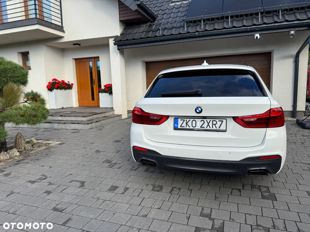 BMW Seria 5 520d Touring M Sport Edition - 6