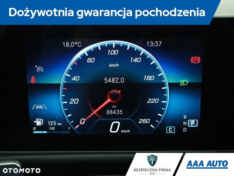 Mercedes-Benz GLB - 10