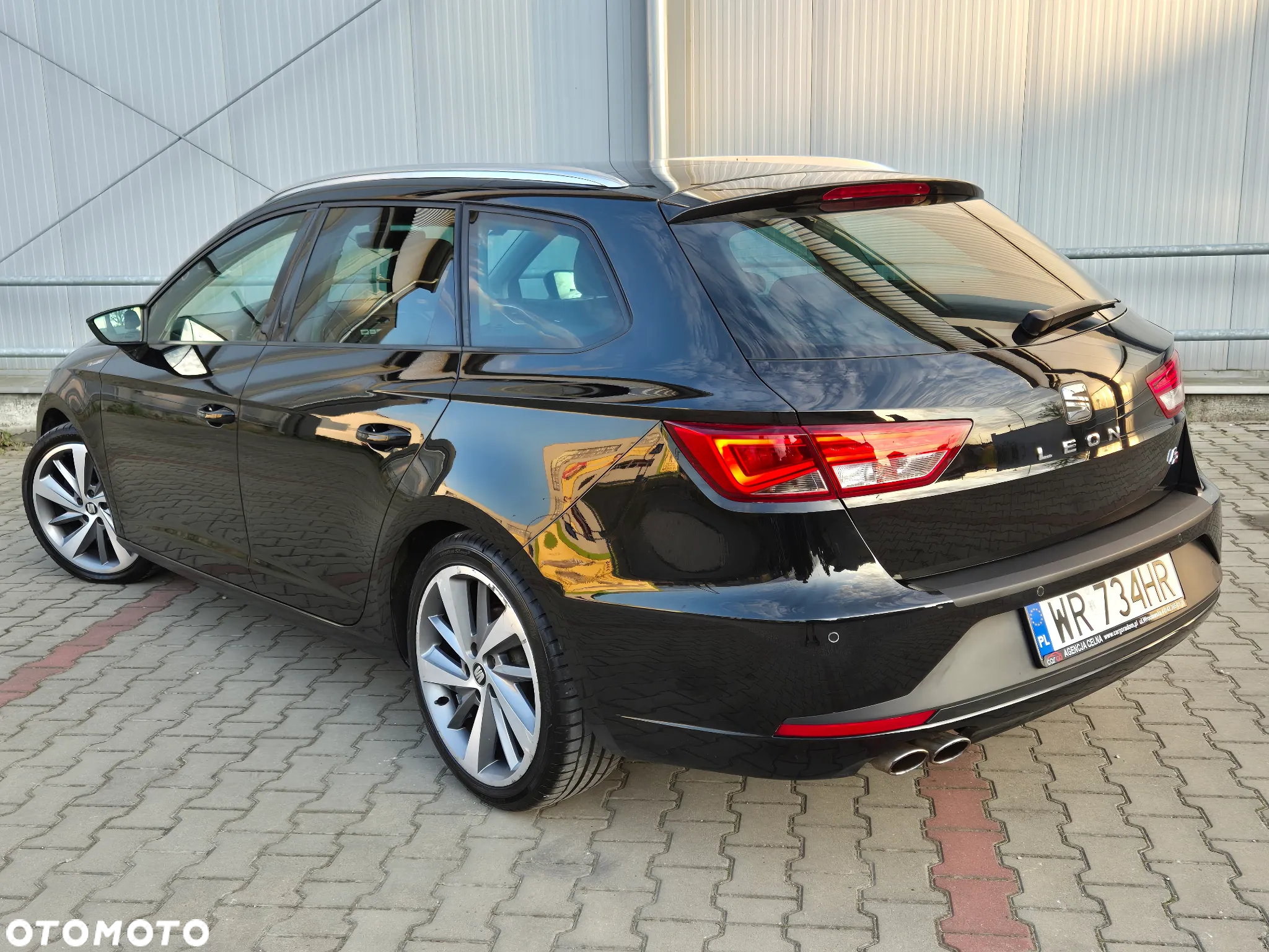 Seat Leon 2.0 TDI FR Black S&S - 6
