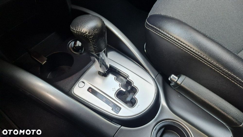 Mitsubishi Outlander - 23