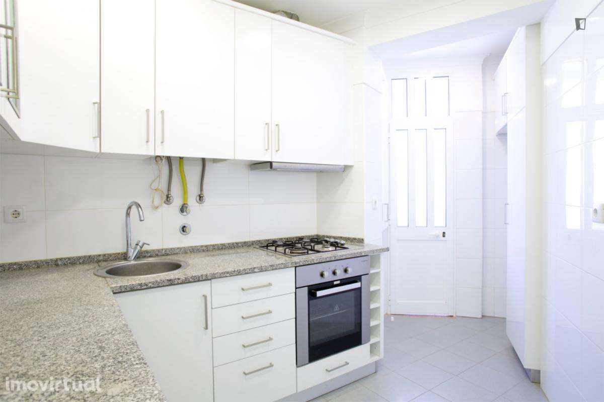 Quarto - localizado em Santa Apolónia Lisbon - Grande imagem: 5/12