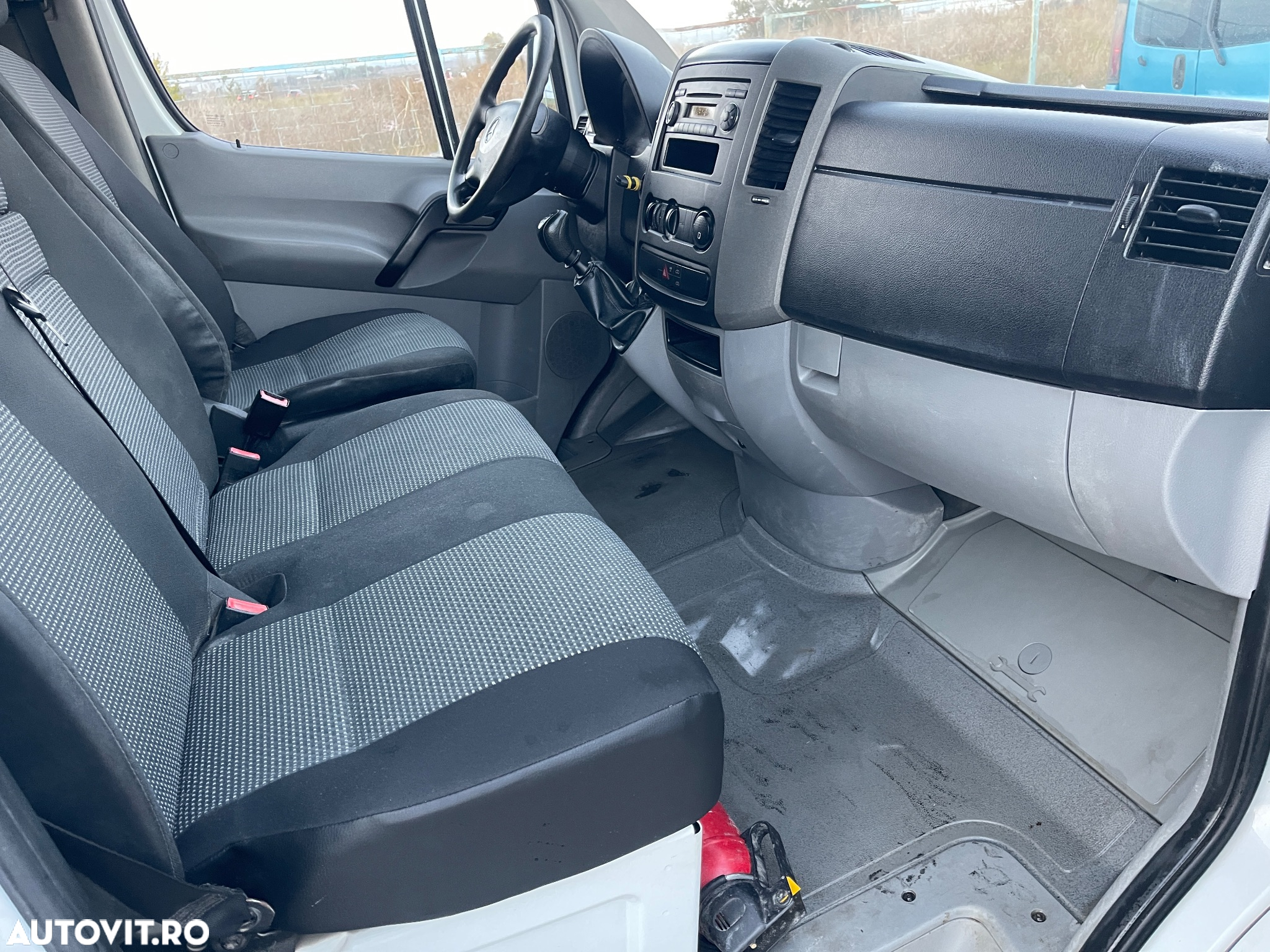 Mercedes-Benz Sprinter - 6