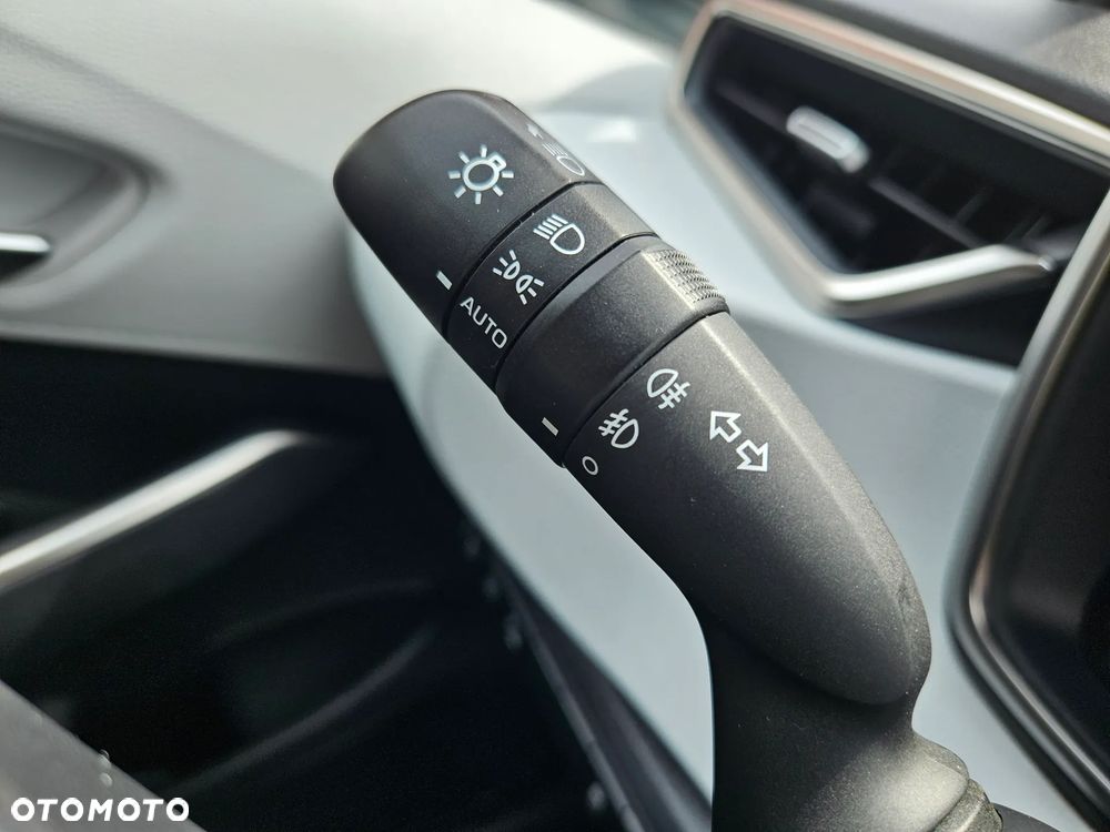 Toyota Corolla 1.8 Hybrid Comfort - 23