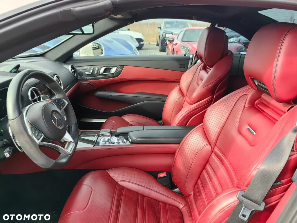 Mercedes-Benz SL 63 AMG - 23