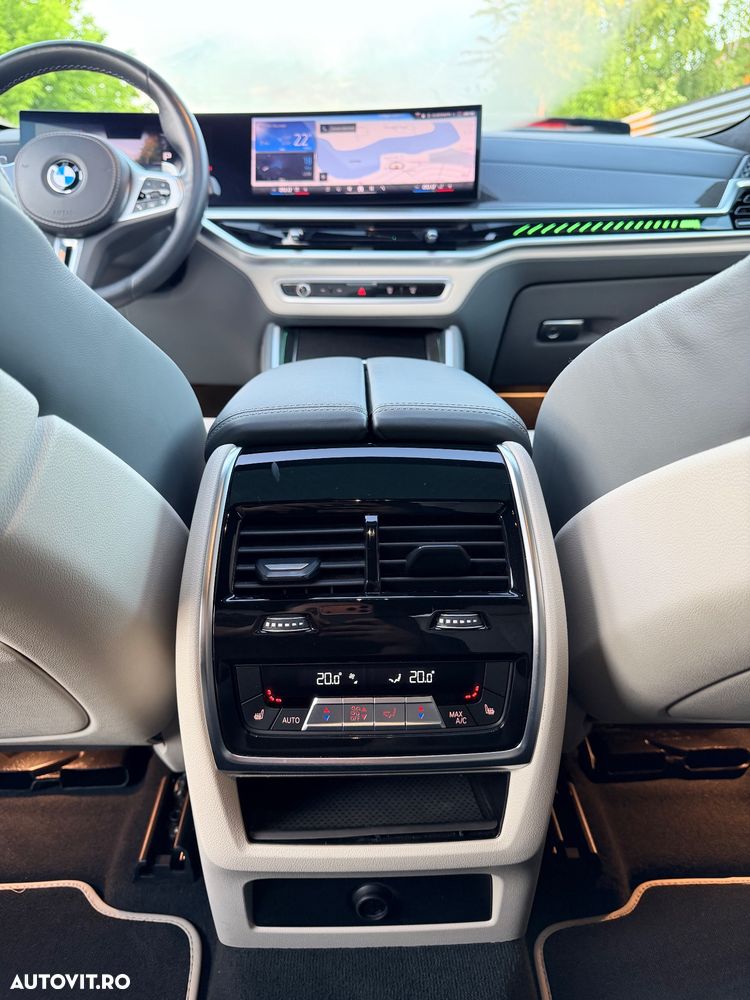 BMW X6 M M60i xDrive - 22