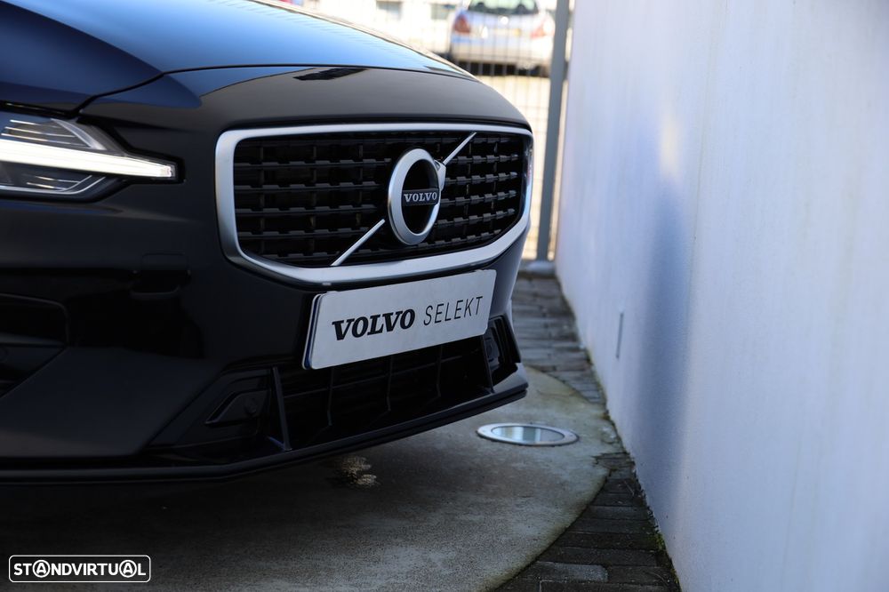 Volvo V60 2.0 D3 R-Design Geartronic - 24