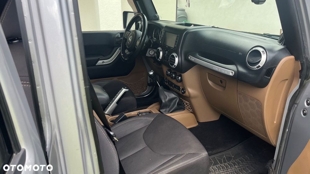 Jeep Wrangler - 9