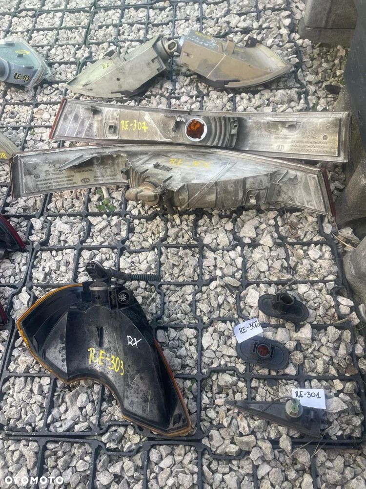 RENAULT HALOGENY MIGACZE LAMPKI ŚWIATŁA TYLNIE W ZDERZAK - 11