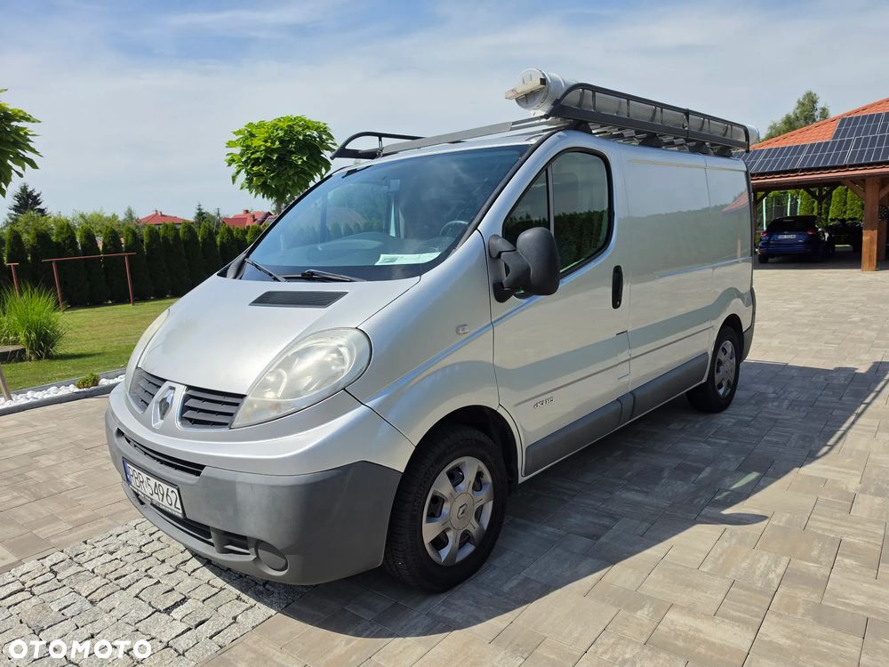 Renault TRAFIC - 1