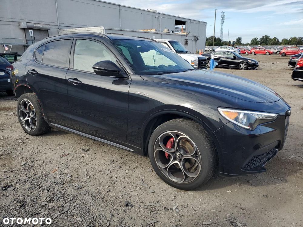 Alfa Romeo Stelvio 2.0 Turbo 16V AT8-Q4 Veloce - 5