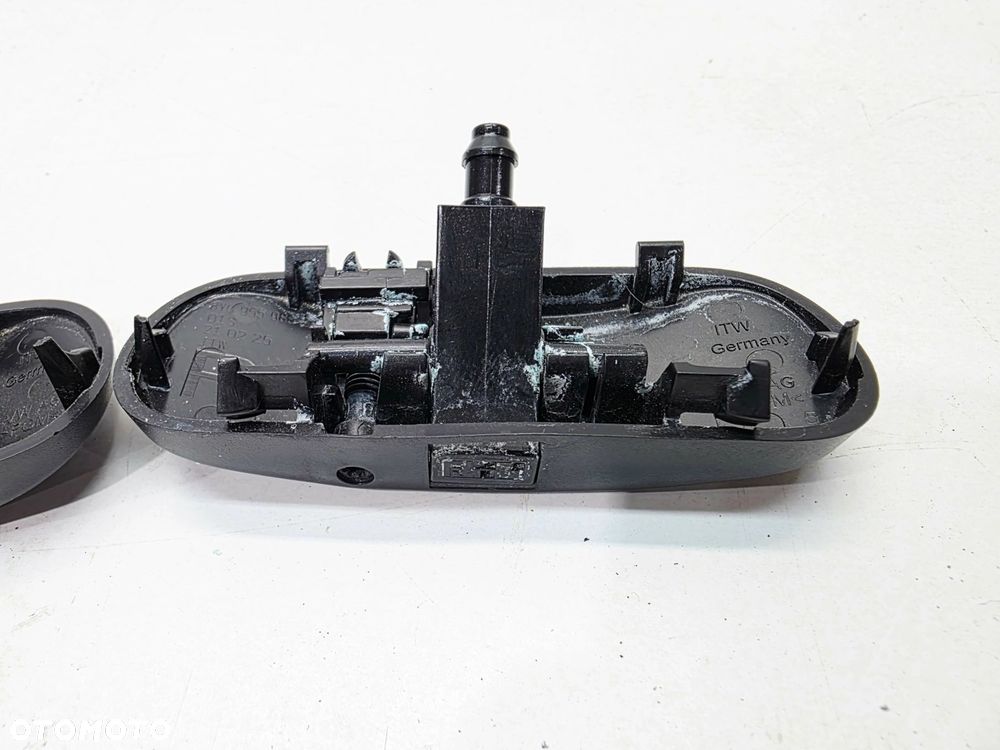 DYSZA SPRYSKIWACZA PRAWA + LEWA MGIEŁKA AUDI A3 8Y 8Y0955987E 8Y0955988E - 5