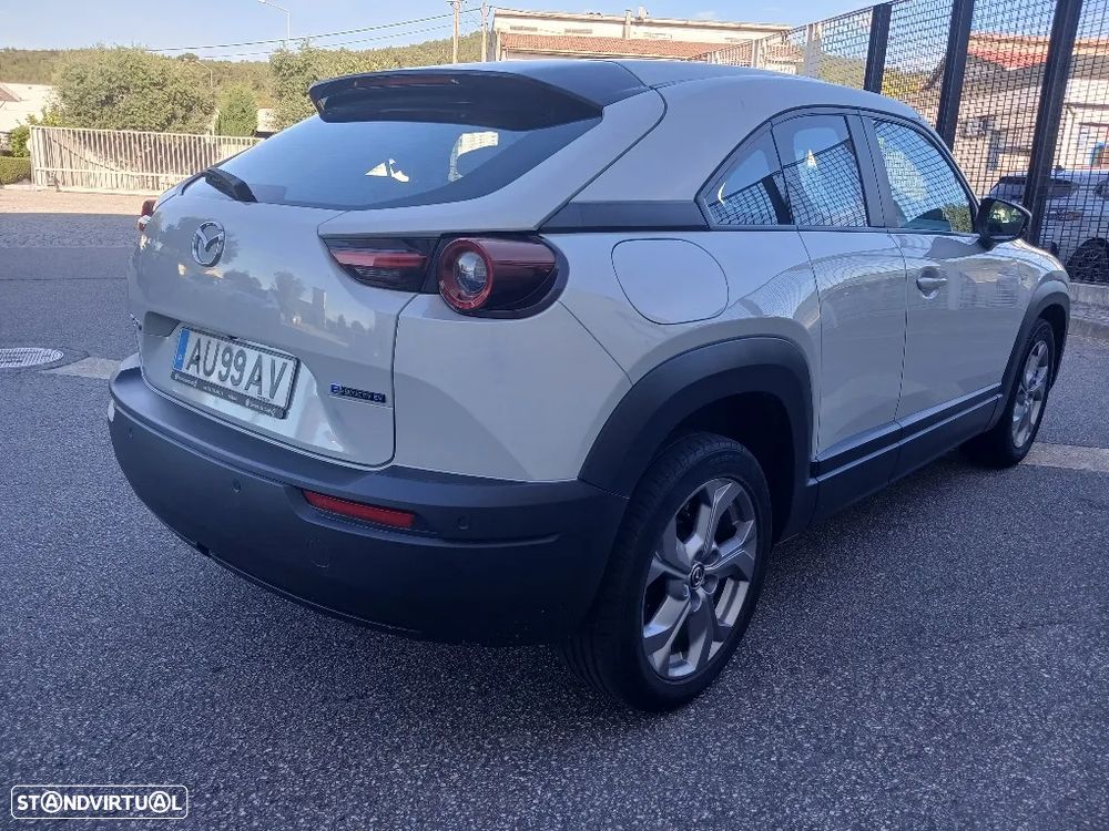 Mazda MX-30 - 4
