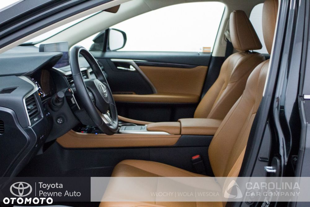 Lexus RX - 12