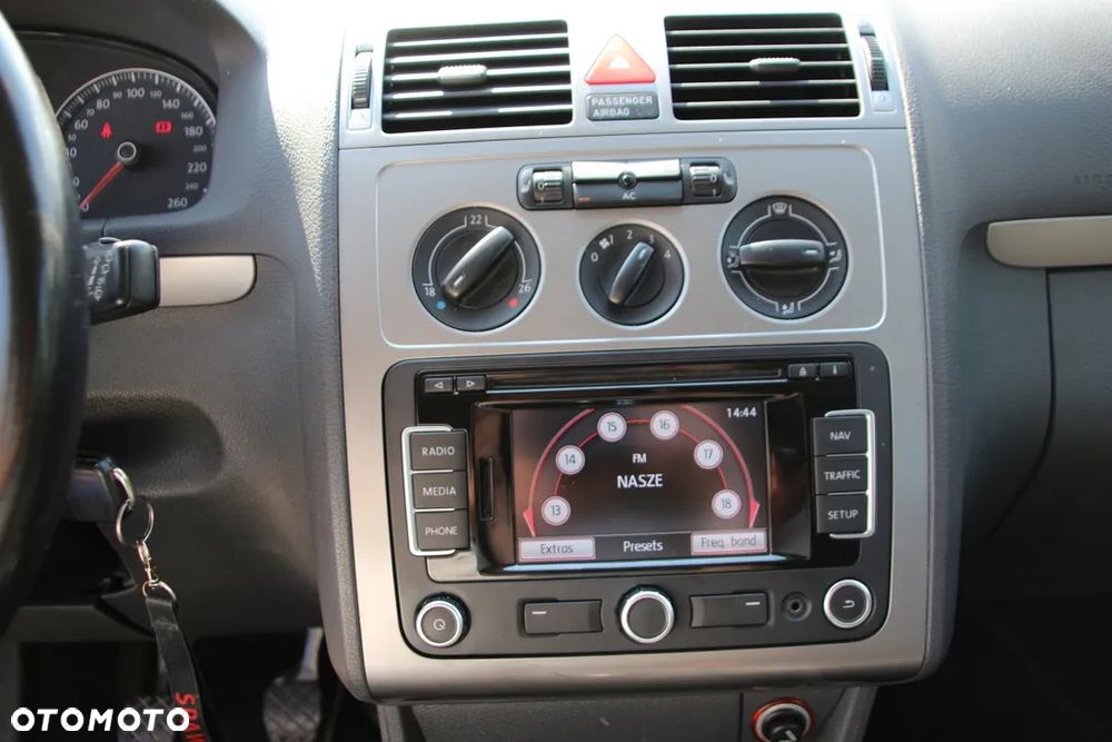 Volkswagen Touran 1.4 TSI Freestyle - 11