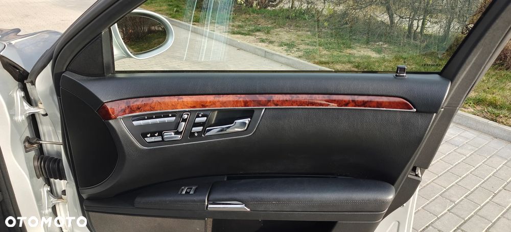 Mercedes-Benz Klasa S 500 L 4Matic 7G-TRONIC - 19