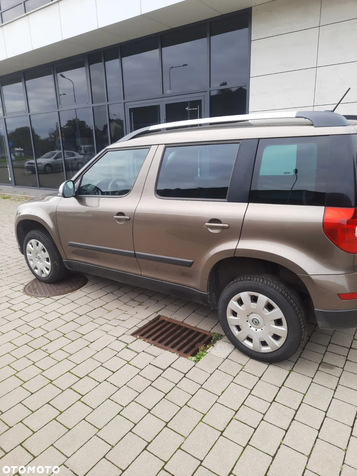 Skoda Yeti Outdoor 2.0 TDI DPF 4x4 Elegance - 4