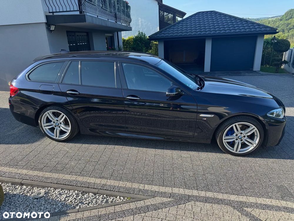 BMW Seria 5 530d xDrive - 14