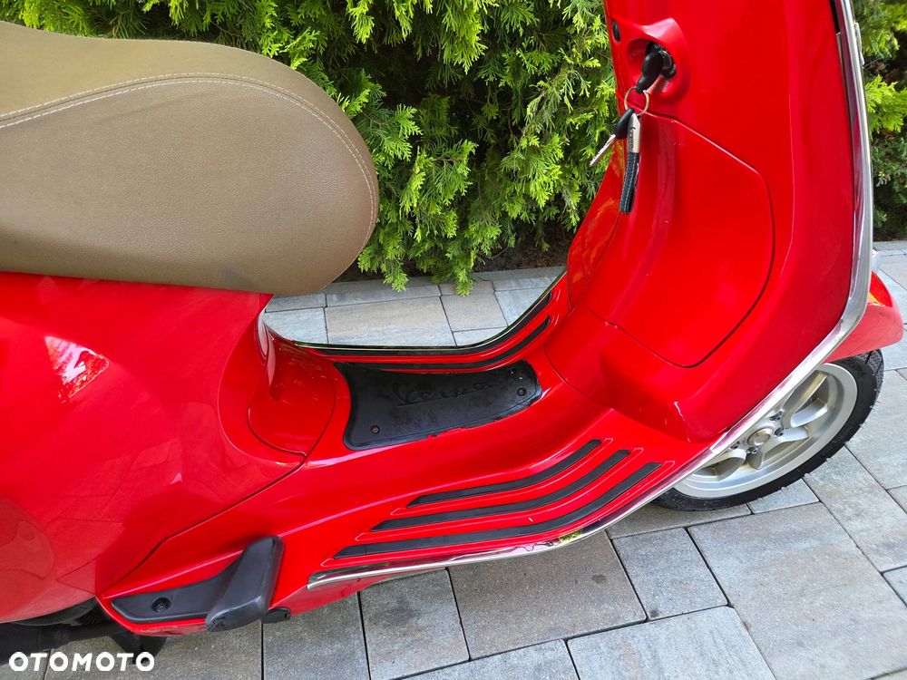 Piaggio Vespa - 23