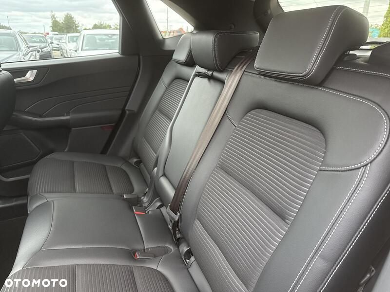Ford Kuga - 22