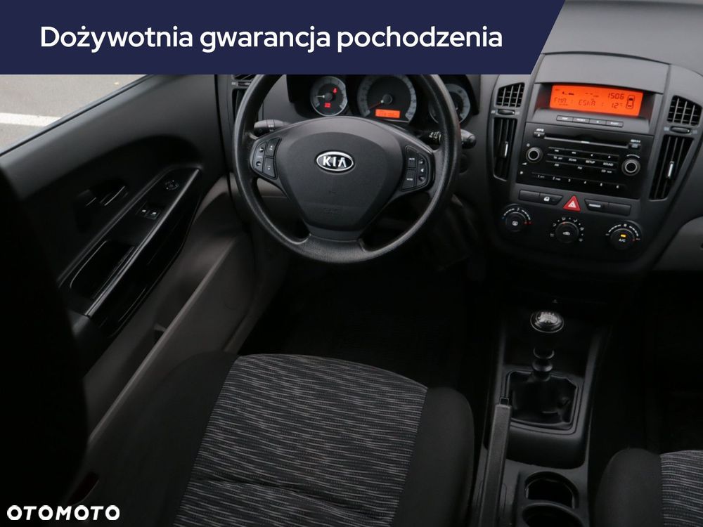 Kia Ceed - 9