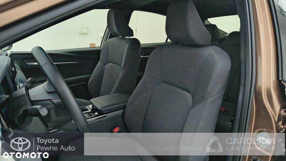 Toyota Camry - 11