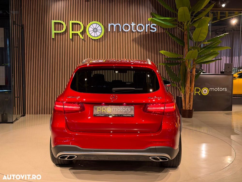 Mercedes-Benz GLC - 9