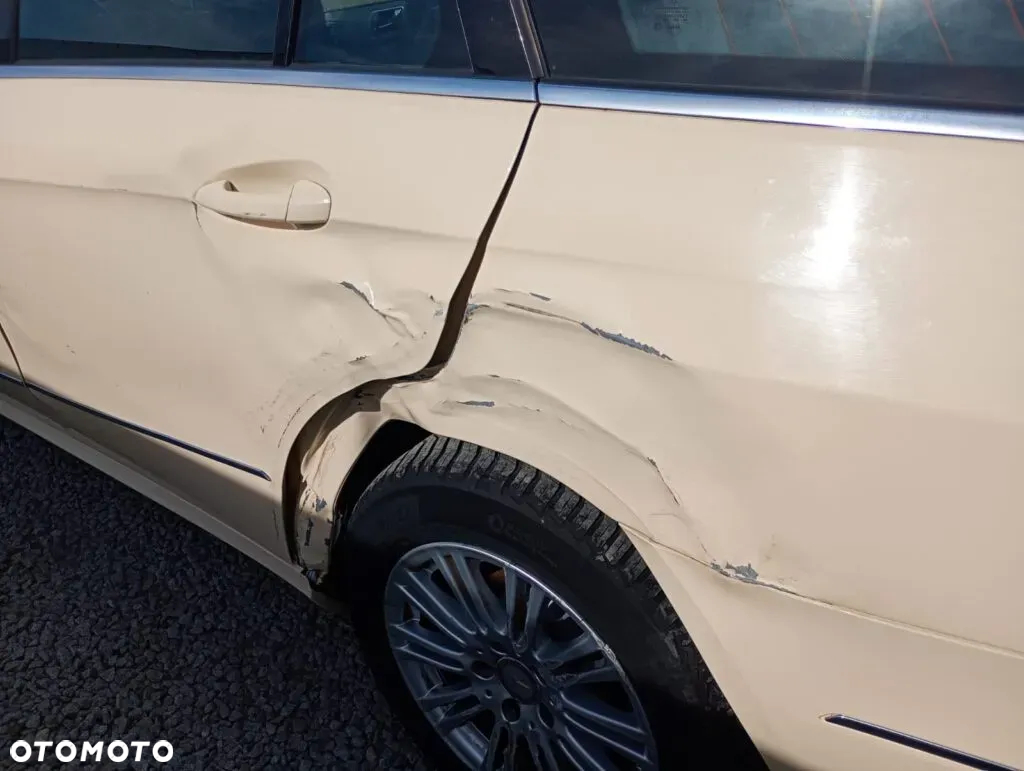 Mercedes-Benz Klasa E 200 BlueTEC 7G-TRONIC Elegance - 18