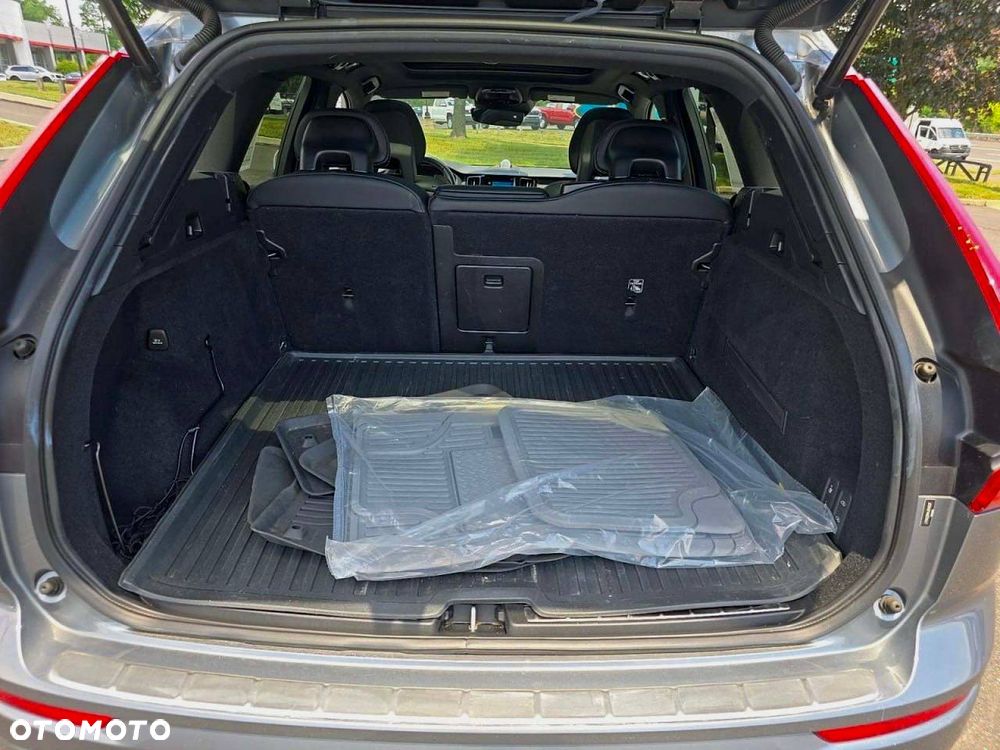 Volvo XC 60 T6 AWD R-Design - 12