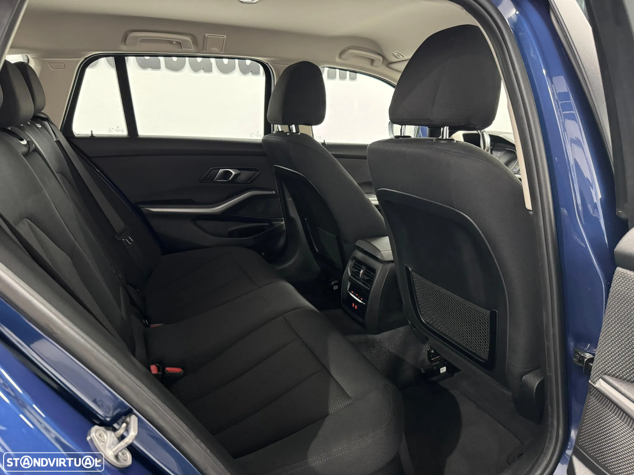 BMW 318 - 23