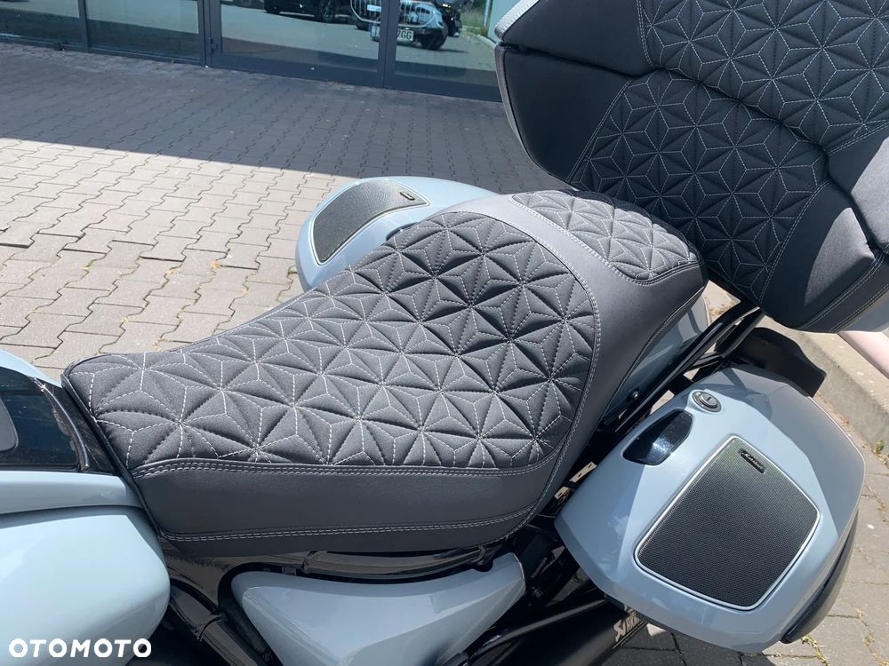 BMW R - 19