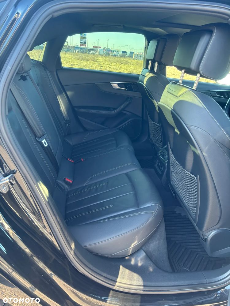 Audi A4 Limousine - 21
