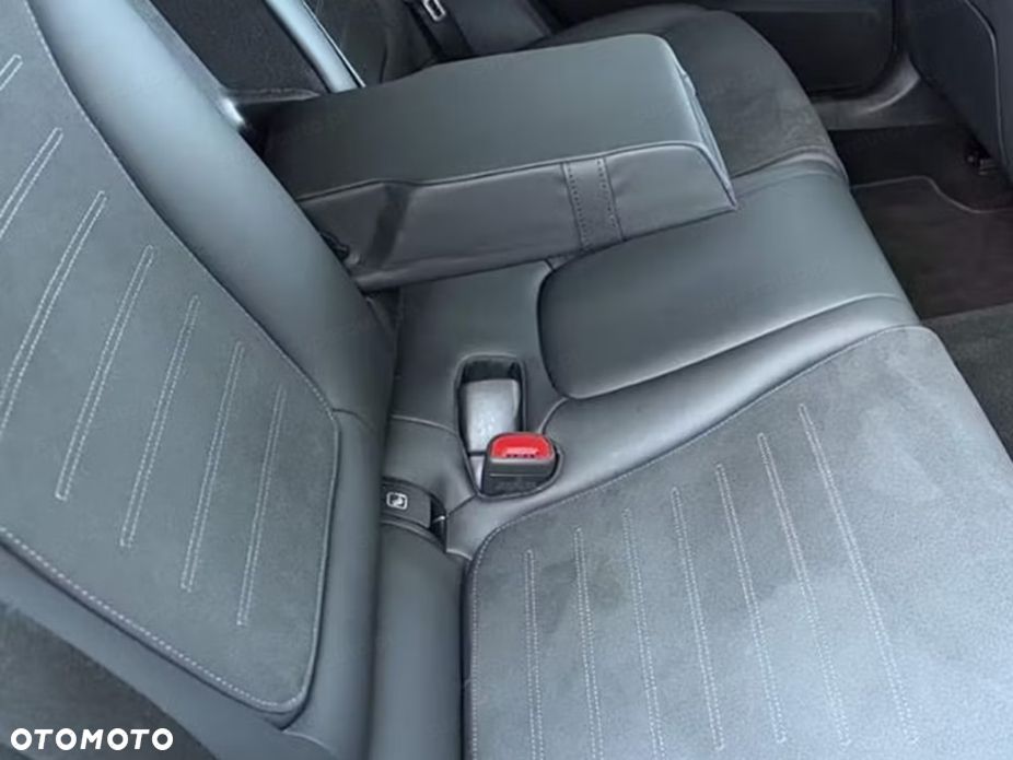 Mercedes-Benz GLC 300 mHEV 4-Matic AMG Line - 12