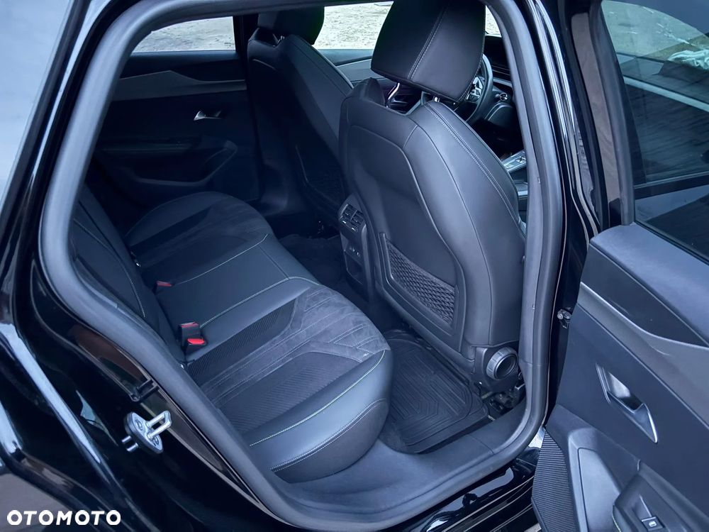 Peugeot 308 BlueHDi 130 EAT8 GT - 15