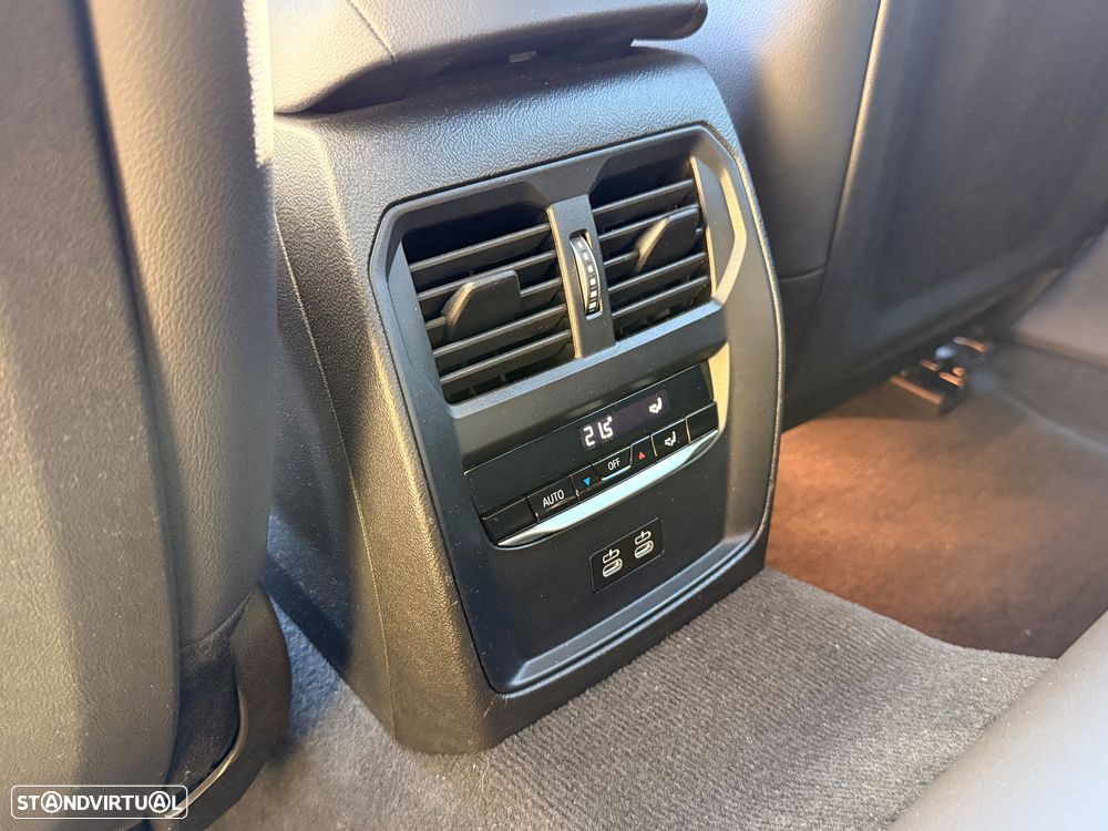 BMW 330 e Touring xDrive Aut. M Sport - 14