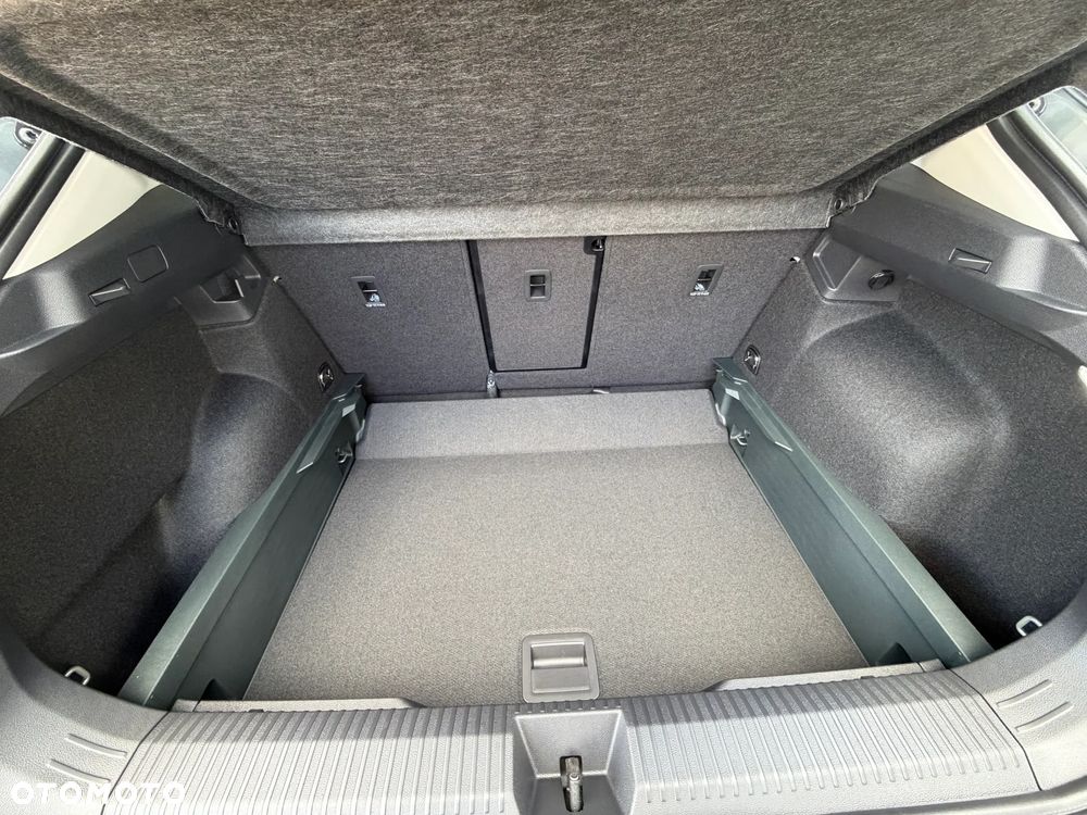 Volkswagen T-Roc 1.5 eTSI Life DSG - 12