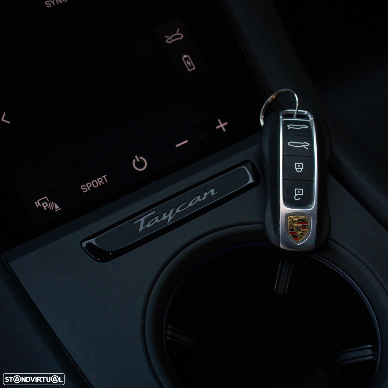 Porsche Taycan Standard - 26