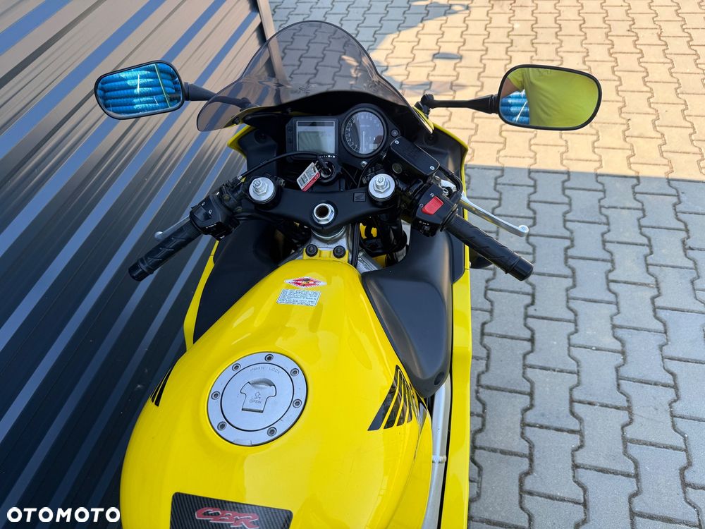 Honda CBR - 9