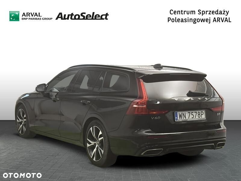 Volvo V60 B3 B R-Design - 3