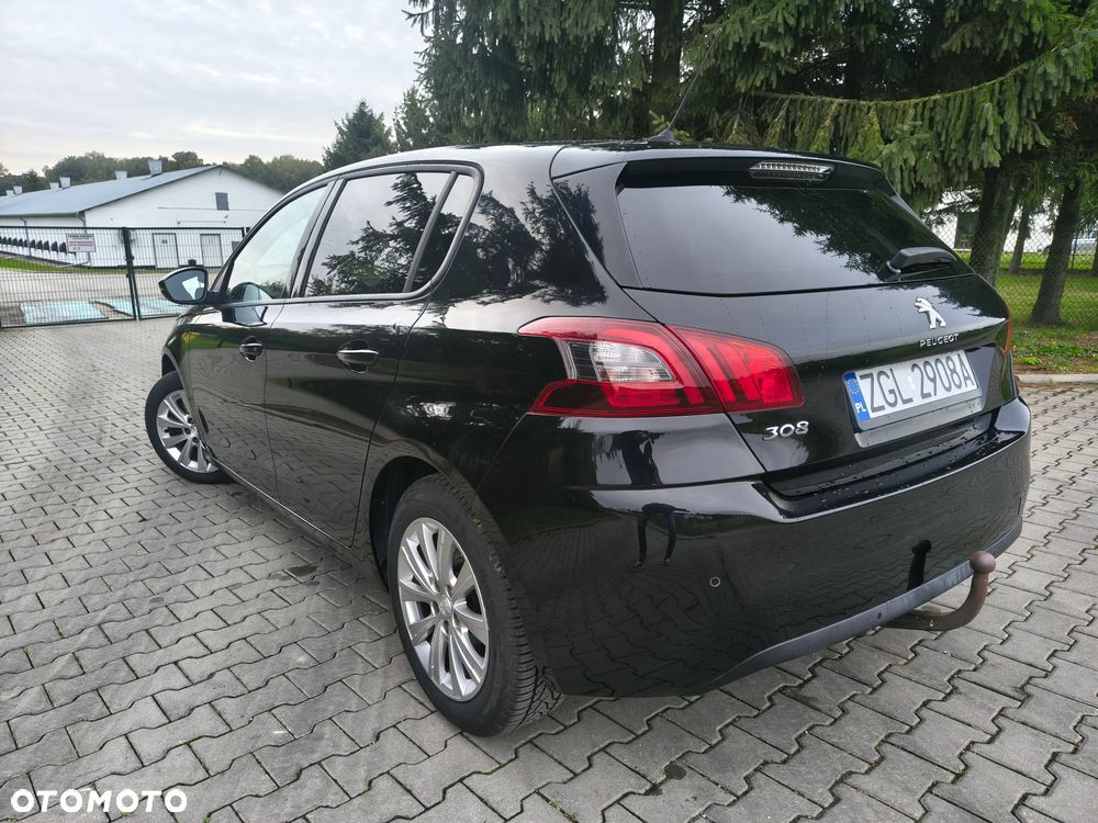 Peugeot 308 - 4